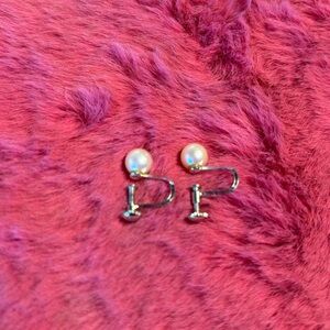 VINTAGE 925 Sterling Silver Antique Real Pearl Screw Back Earrings.